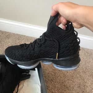 Lebron xv shoes